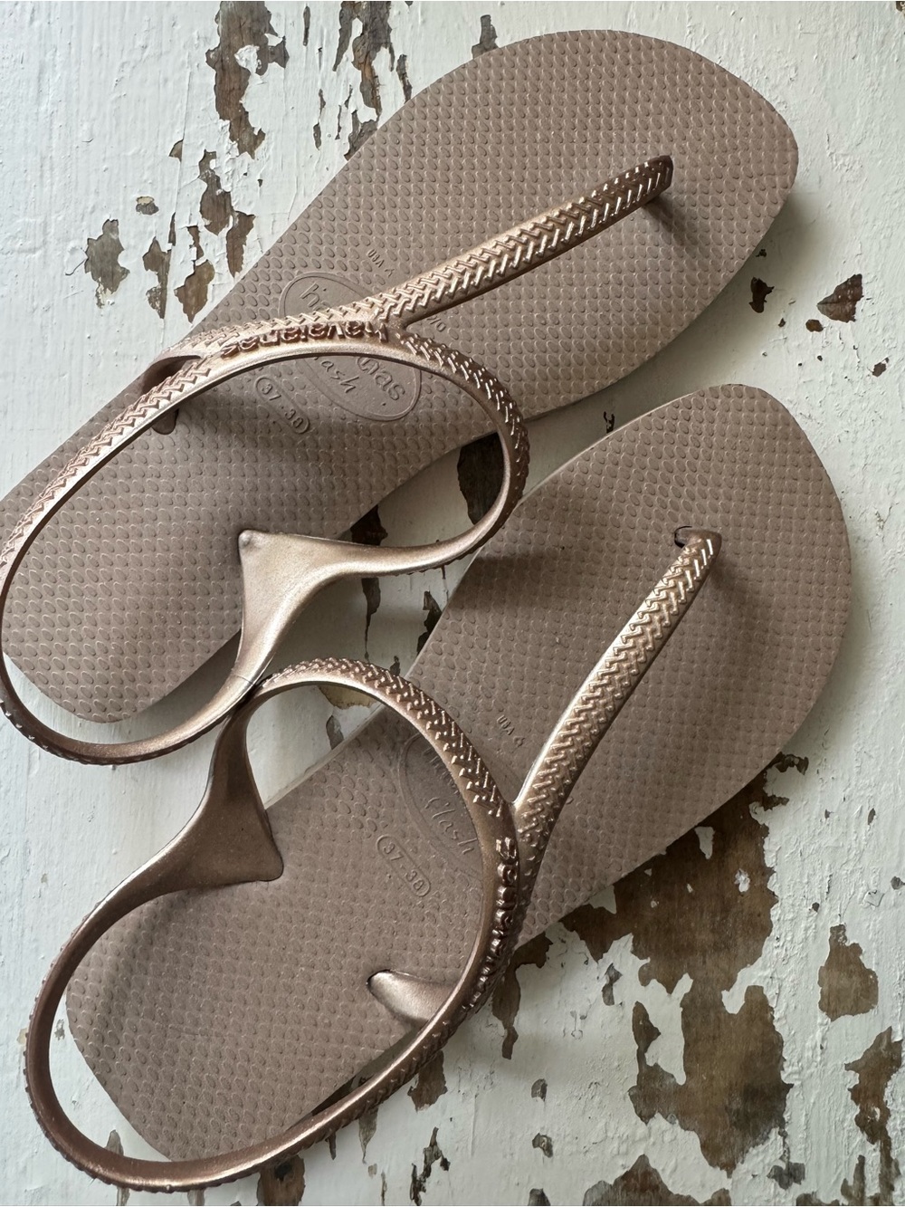 Havaianas Women's Metallic Taupe Backstrap Sandals